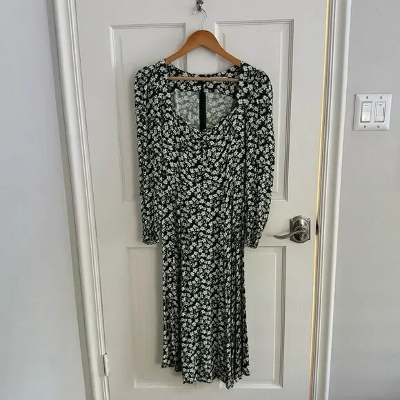 Reformation Wallflower Midi Dress in Cilantro Size 4 - Picture 8 of 12